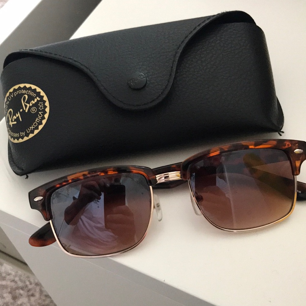 Female Club master, sunglasses.